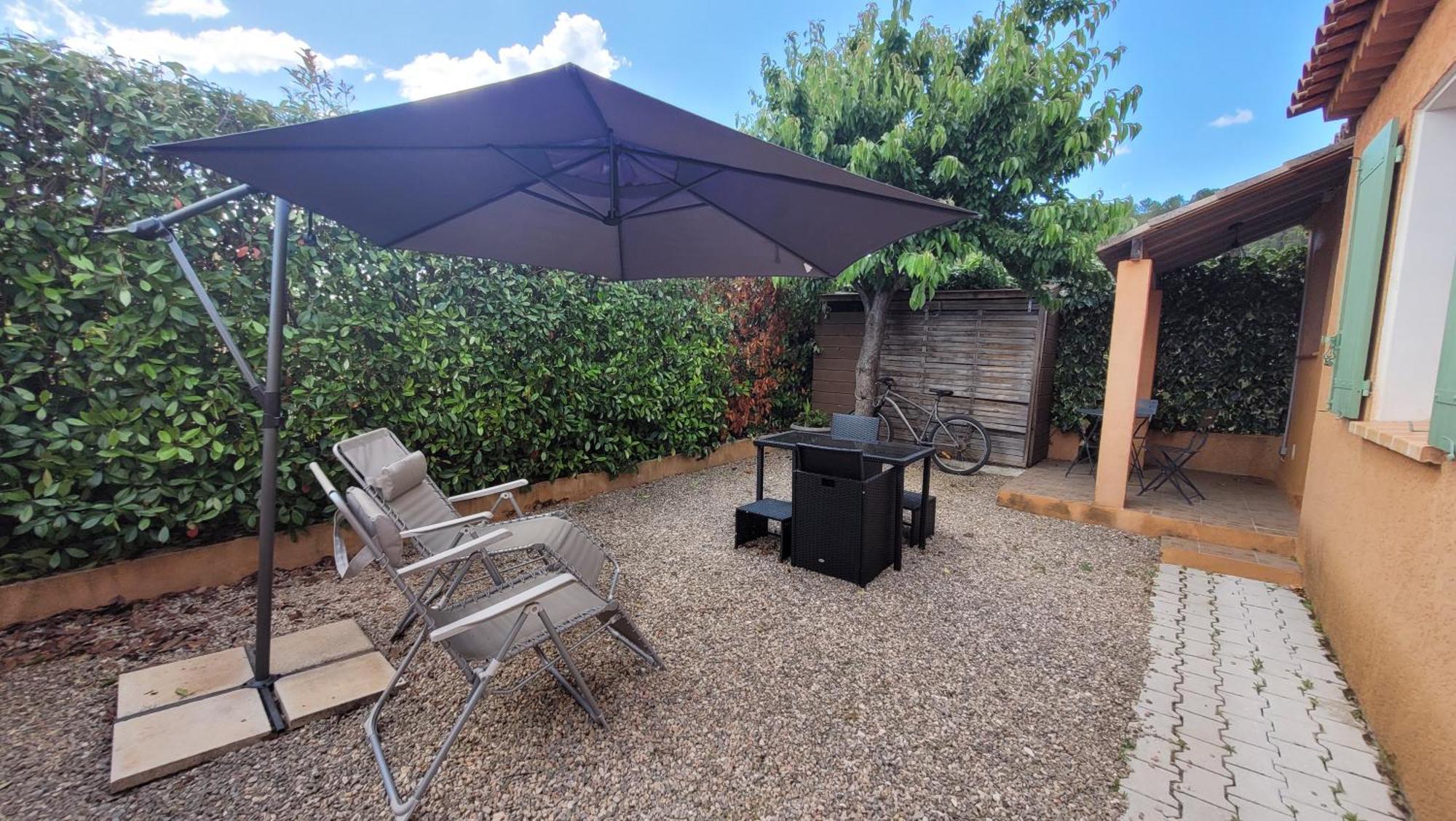 Le Petit Chez Nous Gite Climatise Jardin Pignans Exterior photo